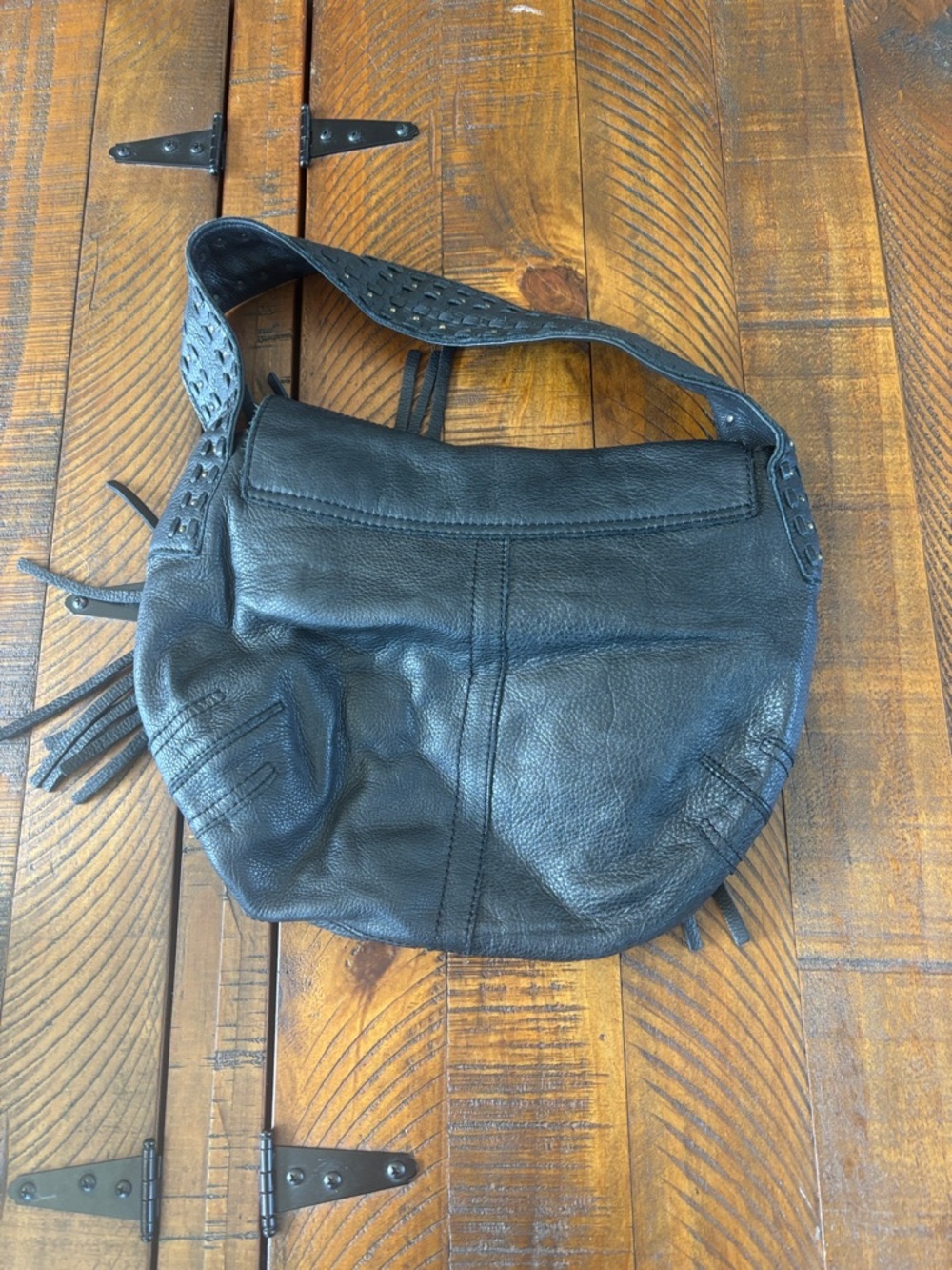 Gianni Bini Black Leather Fringe Shoulder Bag - Picture 2 of 5